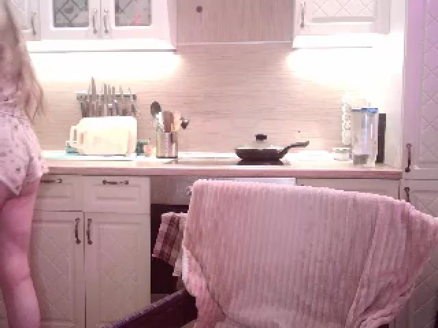 Live sex webcam photo for JaneGrey111 #269546325