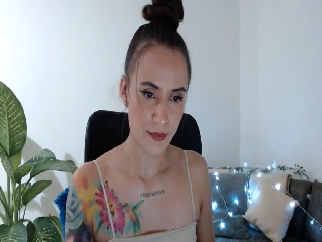 Live sex webcam photo for Avaa22_ #269536039