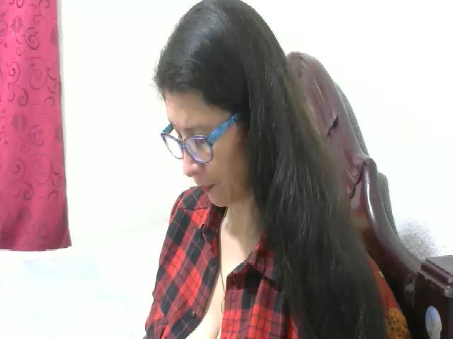 Live sex webcam photo for Latin__mature #269539202