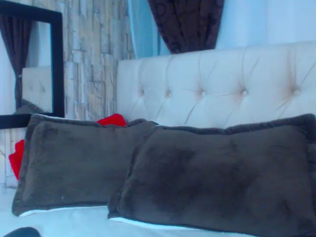 Live sex webcam photo for Karorivero #269539511