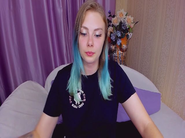 Live sex webcam photo for AprillSnow #269543709