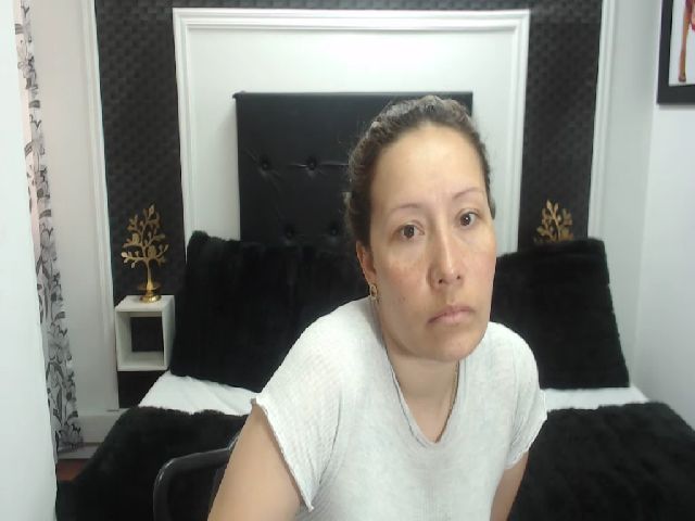 Live sex webcam photo for Gaby_trent #269544355