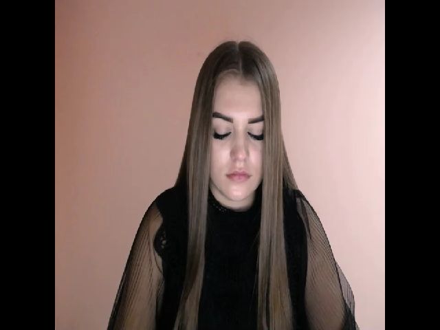 Live sex webcam photo for TaliaKristen #269552031