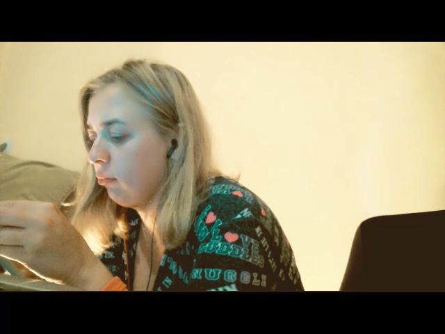 Live sex webcam photo for GoddessNika #269549018