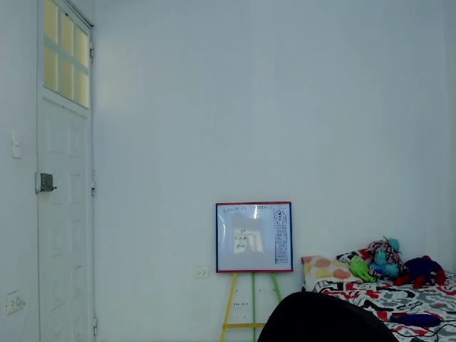 Live sex webcam photo for Hot_skinny_ #269550008