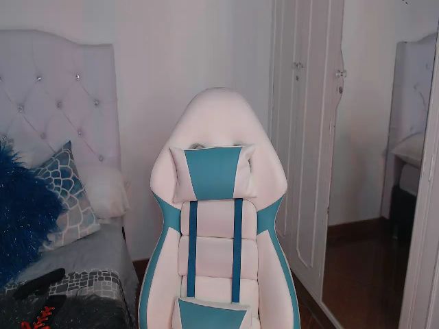Live sex webcam photo for Charlotteh0 #269536904