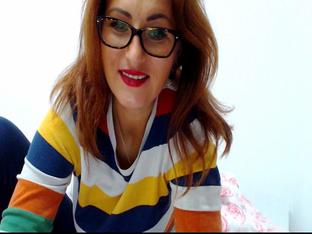 Live sex webcam photo for Carolineback #269536688