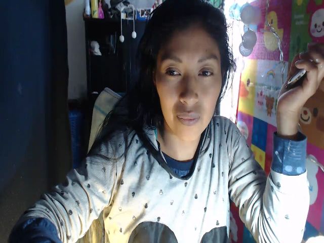 Live sex webcam photo for CHILENITAHOT #269546132