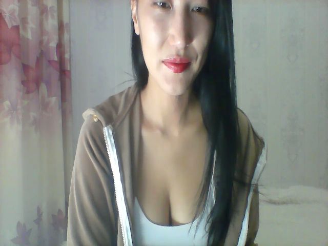 Live sex webcam photo for SweetRo0mance #269536681