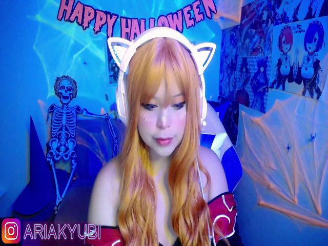 Live sex webcam photo for Aria_Yummi #269536583