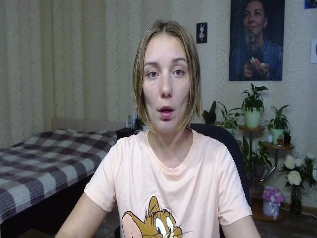 Live sex webcam photo for Emi_lywild #269543712