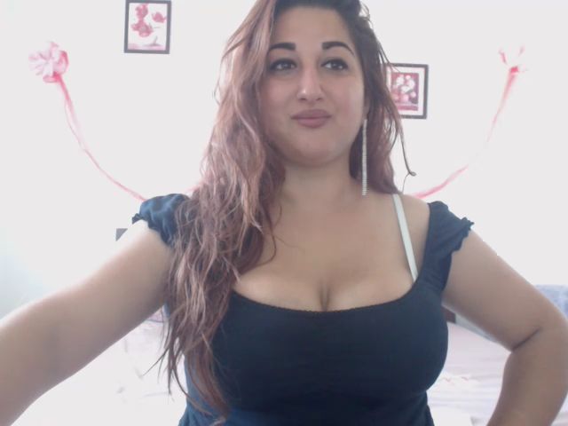 Live sex webcam photo for KinkyMyax #269539505