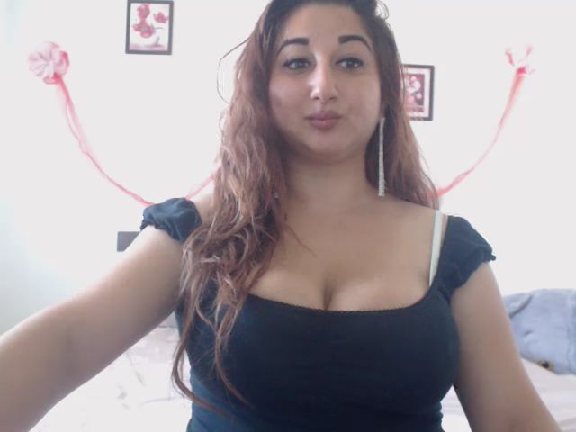 Live sex webcam photo for KinkyMyax #269539906