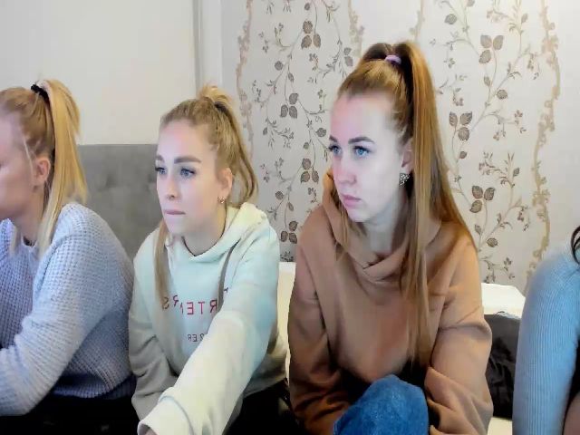 Live sex webcam photo for SweeetBerrry #269541293