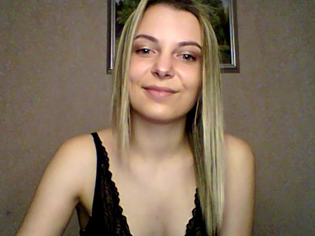 Live sex webcam photo for BreeAngel #269540492