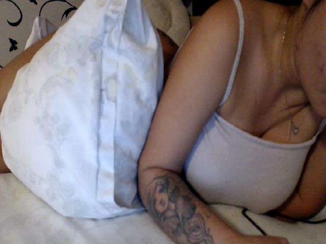 Live sex webcam photo for Issabela18 #269545681
