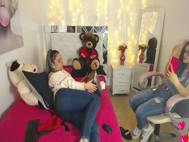 Live sex webcam photo for Martina_ferer #269550828