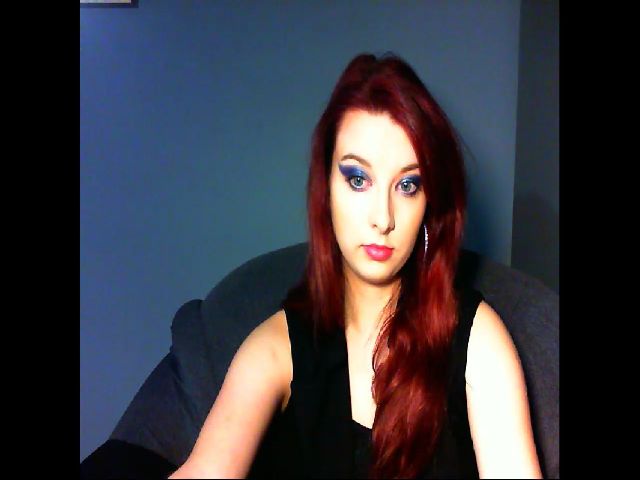 Live sex webcam photo for VirginLuna18 #269544782