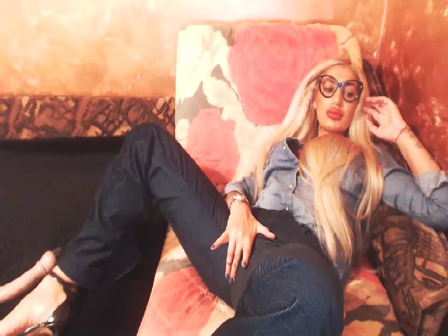 Live sex webcam photo for Goodspleasure #269540465