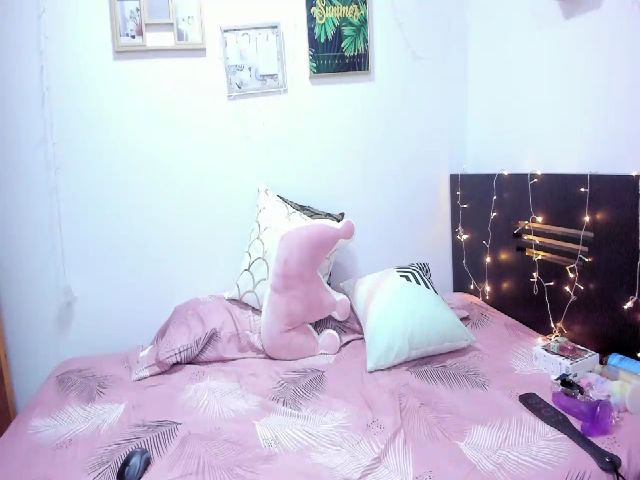 Live sex webcam photo for Aziacollens98 #269532964