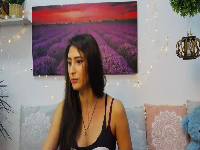 Live sex webcam photo for MaraW #269545038