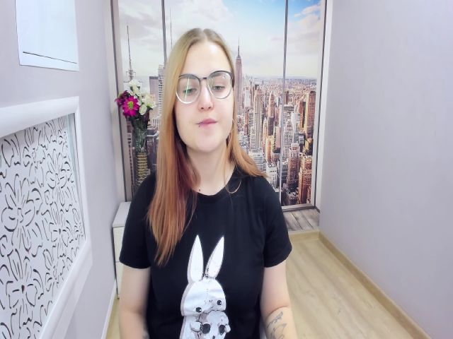 Live sex webcam photo for EvaMild #269536448