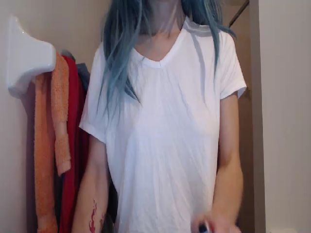 Live sex webcam photo for xKawaiiQueenx #269551340