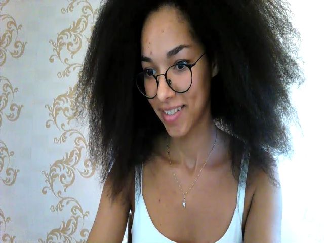 Live sex webcam photo for Carmel_Dee #269543765