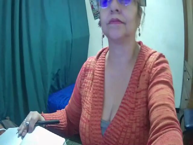 Live sex webcam photo for Tatixxx_ #269535619