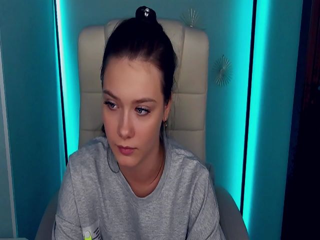 Live sex webcam photo for ReginaVin #269540772