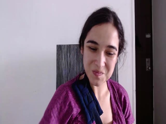 Live sex webcam photo for Emily_esp #269546237