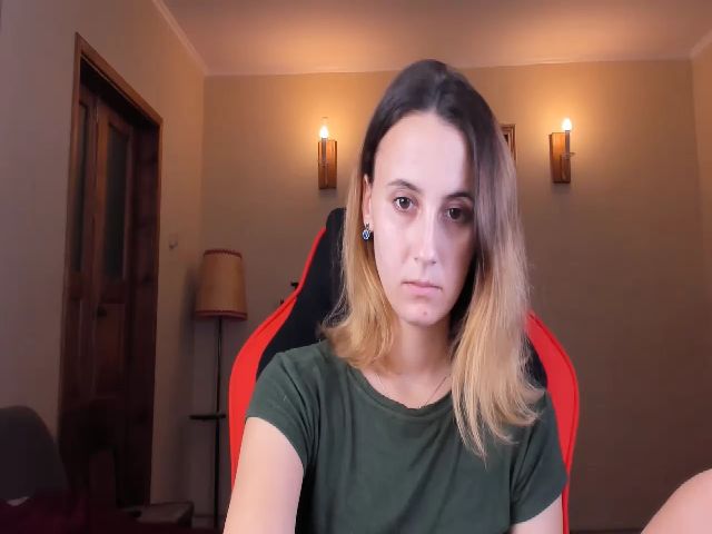 Live sex webcam photo for AnnaTY98 #269550873