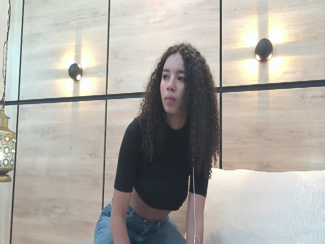 Live sex webcam photo for Valery_Ponce #269541824