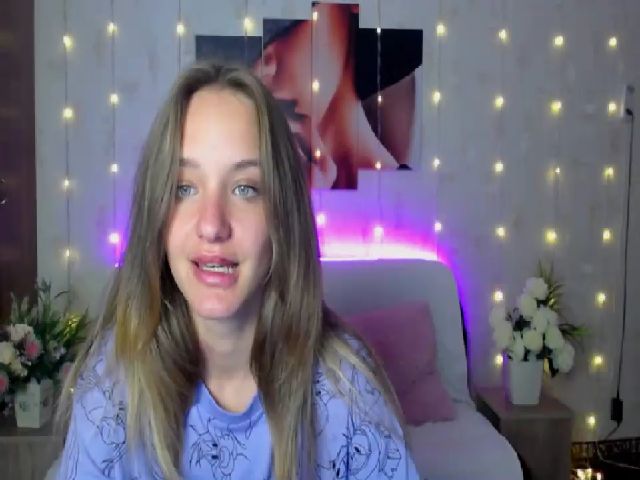 Live sex webcam photo for Tessa_Hot #269546091