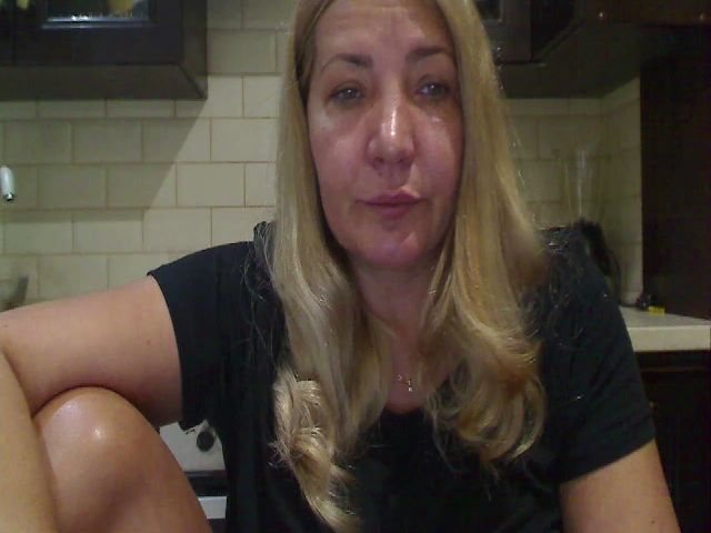 Live sex webcam photo for HeyHeyGrey #269533680