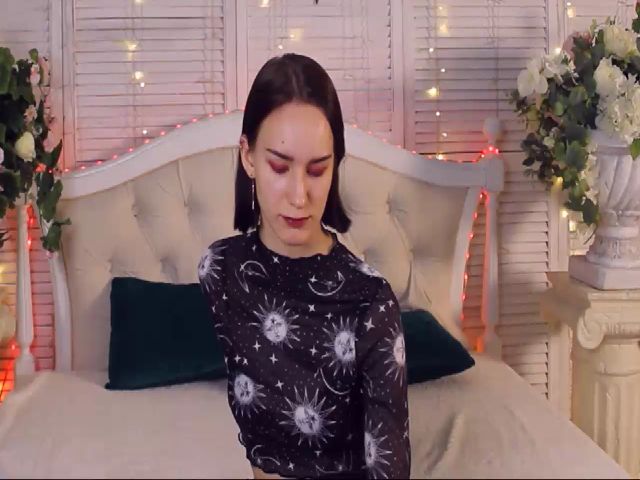 Live sex webcam photo for RamonaK #269550052