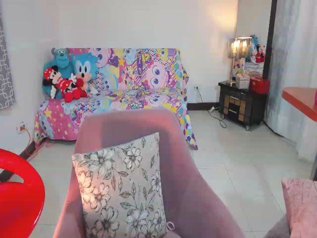 Live sex webcam photo for ALOY_XOXOXO #269550654