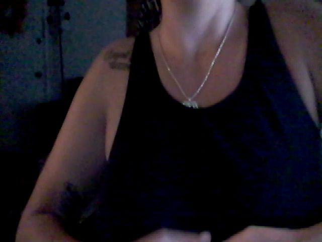 Live sex webcam photo for Angelmarie89 #269543877