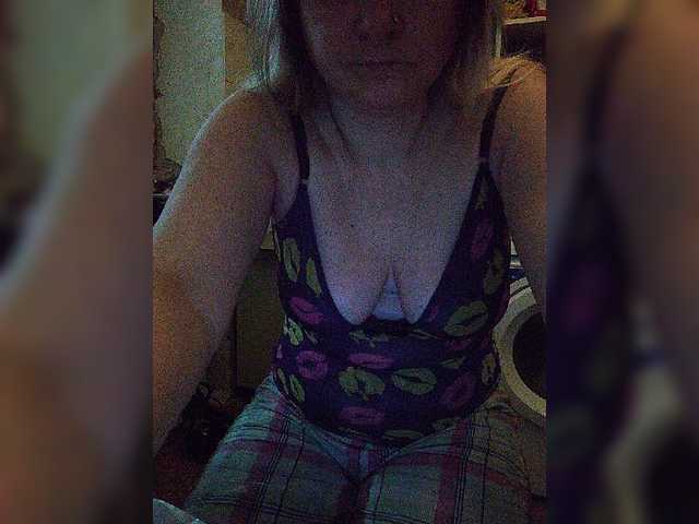 Live sex webcam photo for kolitoo #269567448