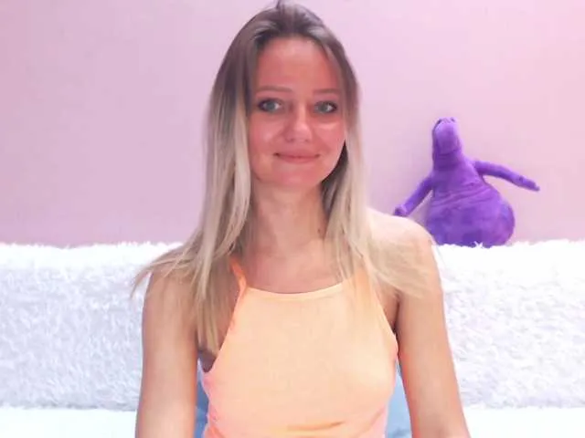 Live sex webcam photo for Gamora- #269552579