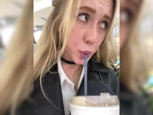 Live sex webcam photo for Likachkaa #269561468