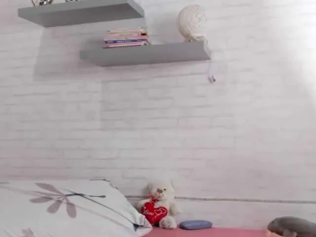 Live sex webcam photo for Lana-Stone #269553191