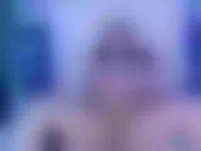 Live sex webcam photo for ZoeBolton #269562151