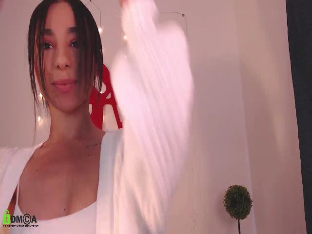 Live sex webcam photo for Annie_es #269563846