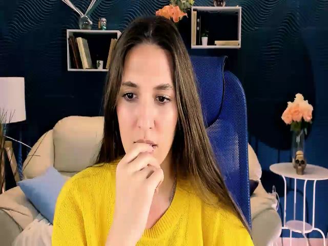 Live sex webcam photo for SoloVB #269560328