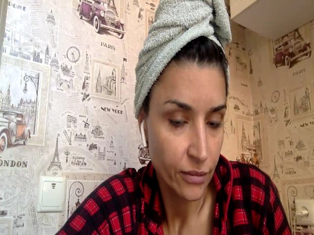 Live sex webcam photo for JolyBoss #269562535