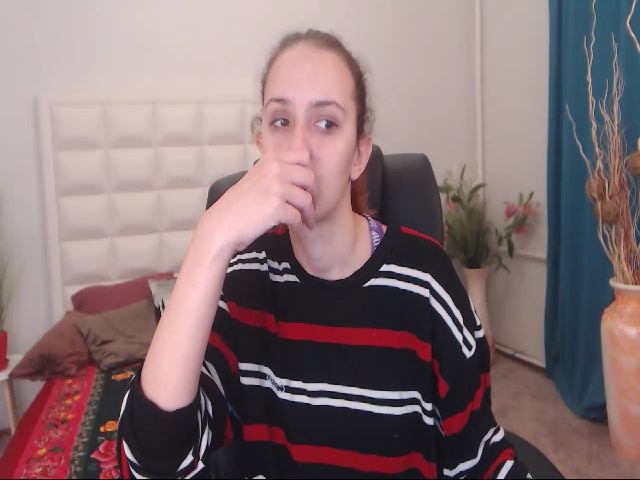 Live sex webcam photo for IrisNichols #269555382