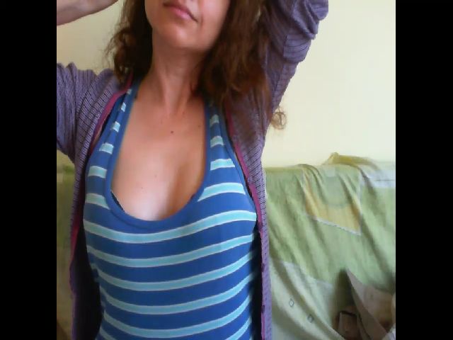 Live sex webcam photo for Aronia #269559906