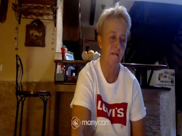 Live sex webcam photo for PinkLillyRose #269567390