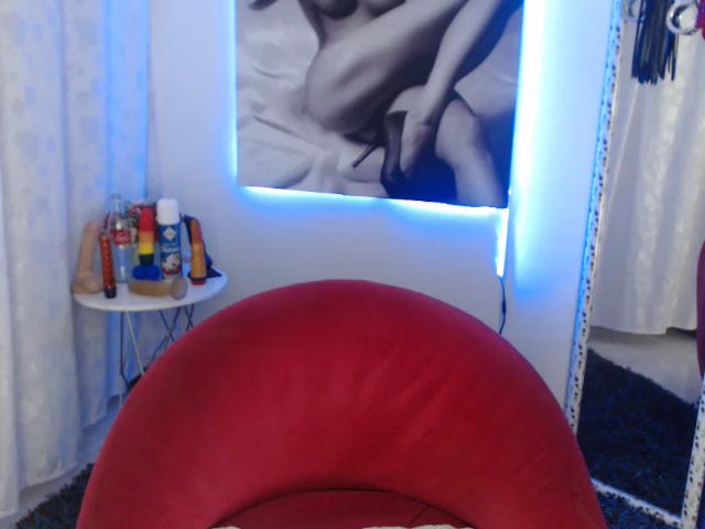 Live sex webcam photo for BriannaOneal #269572088